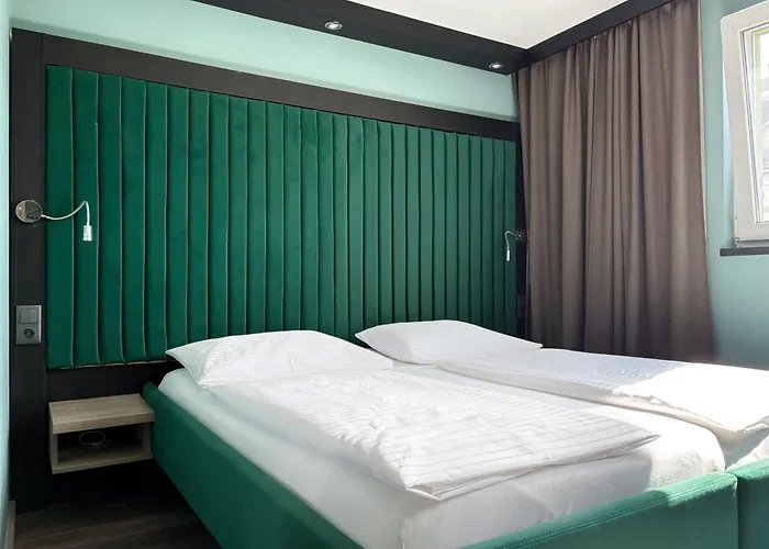 Design & Budget Schoenbrunn Otel