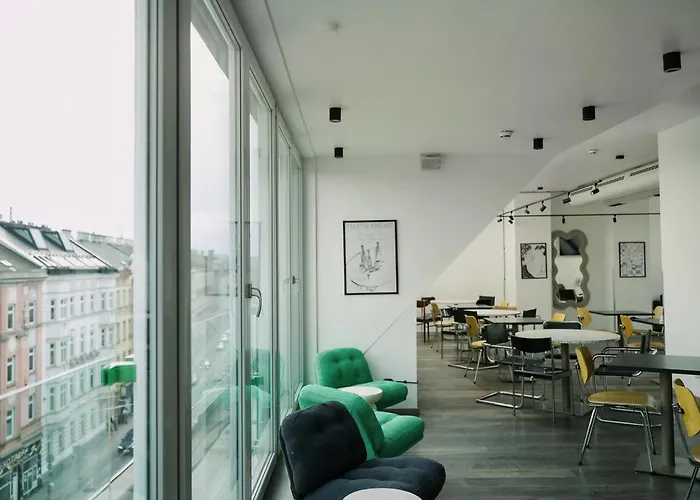 Design & Budget Schoenbrunn Otel 3*