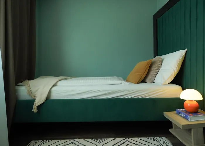 Design & Budget Schoenbrunn Otel 3*